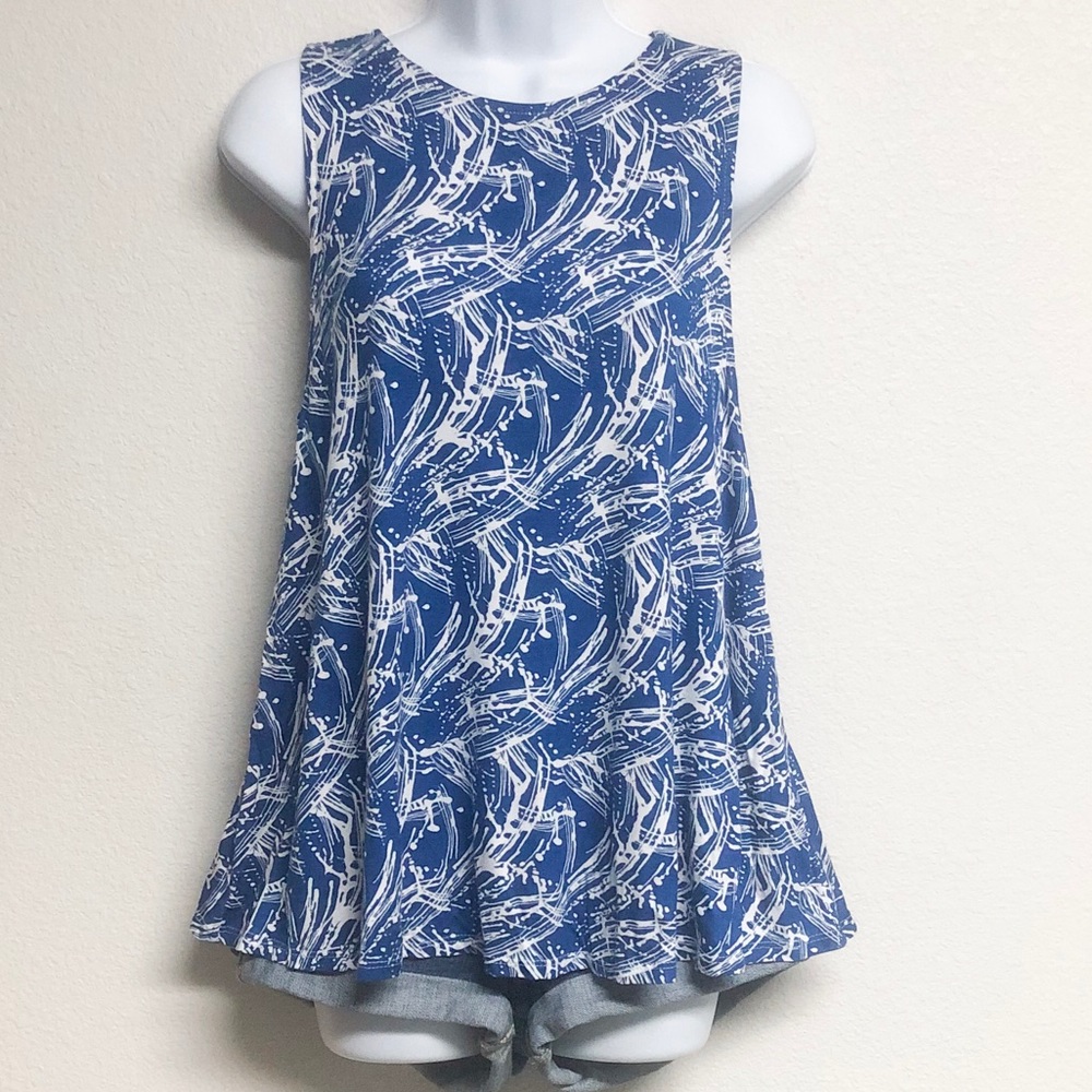 Hourglass Lilly Tank